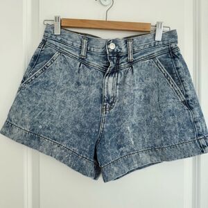 AMERICAN EAGLE | Acid Wash Mom Jean Shorts - Size 6